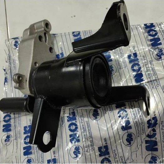 Dudukan mesin mazda 2 engine mounting mazda 2 newst