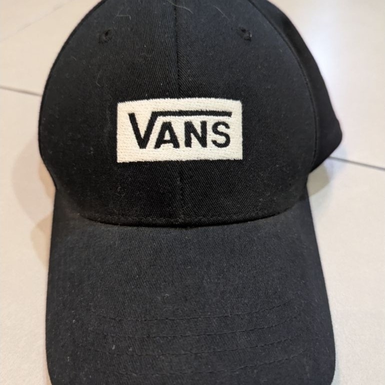 topi vans boxed structured jockey hitam