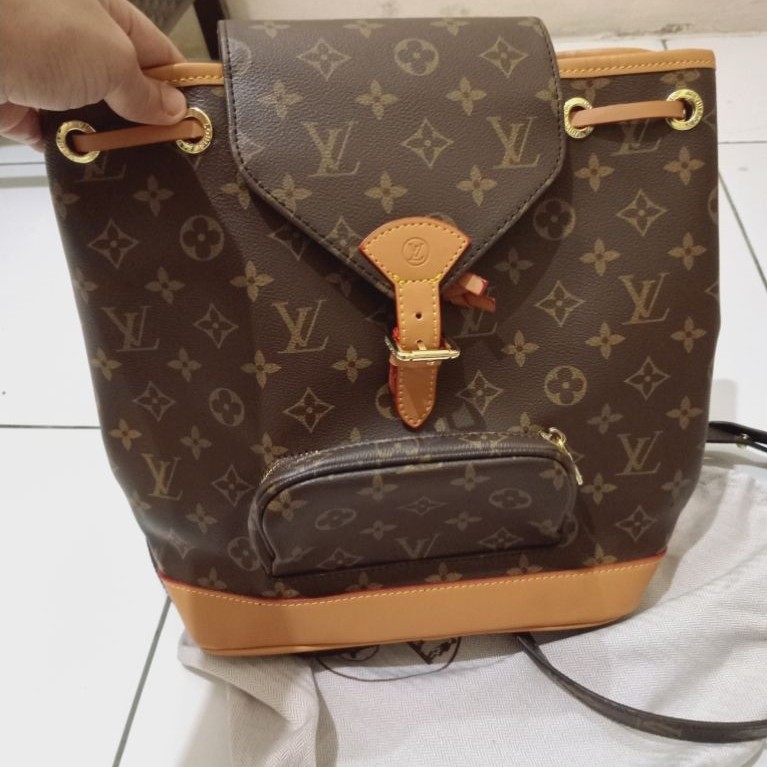 Tas Louis vuitton second masih seperti baru