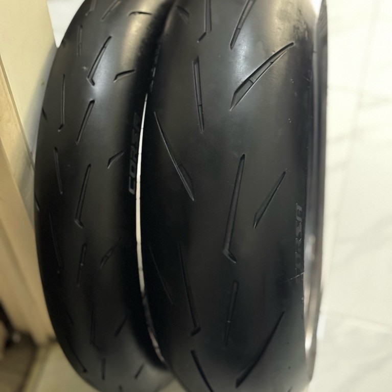 Ban Pirelli Diablo Rosso IV Corsa 120/70- 180/55
