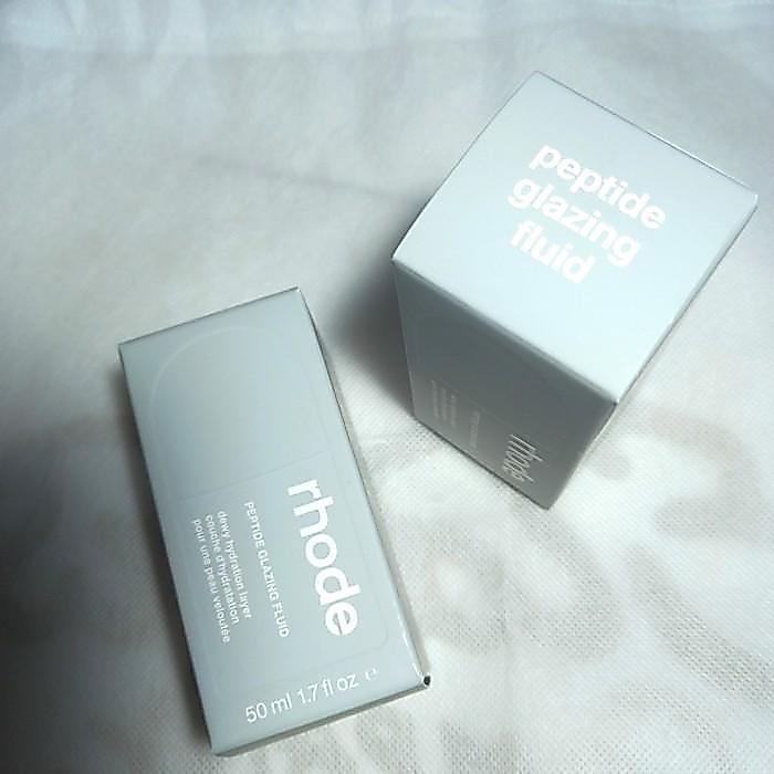 Rhode skin by Hailey bieber peptide glazing fluid DEWY HYDRATION layer