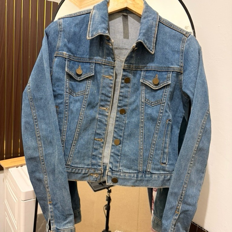 PL JAKET LEVIS | biru tua