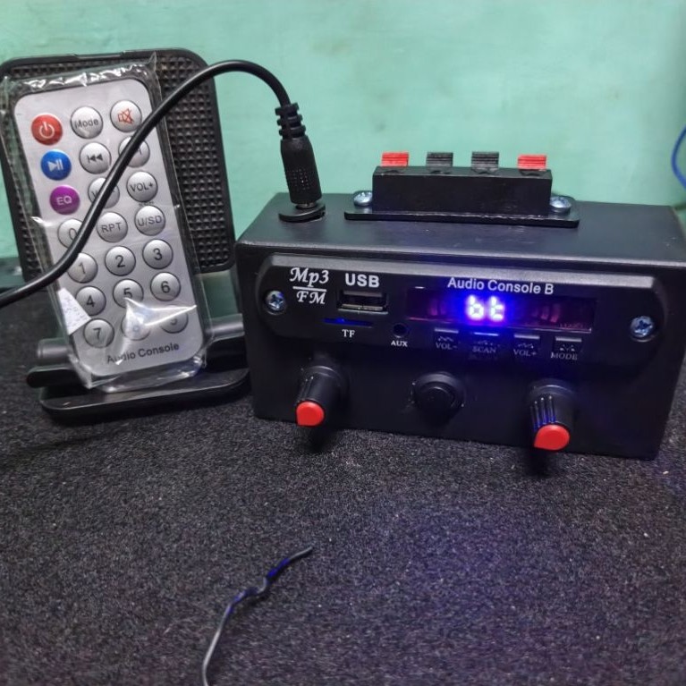 Amplifier mini 2 chenel class D 12Volt siap pakai sudah plus adaptor