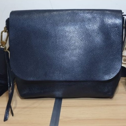 Tas Fossil Maya Crossbody Warna Hitam - Second Like New
