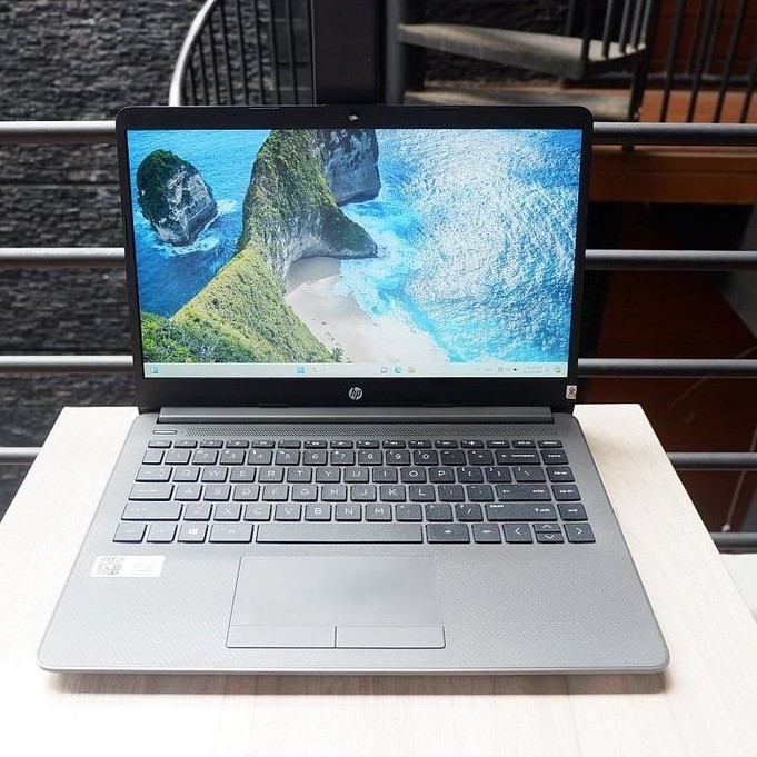 HP 245 G8 AMD Athlon Silver 3050U Ram 4Gb Ssd 256Gb