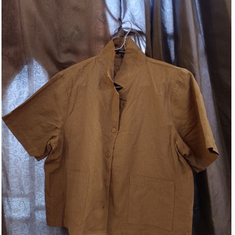 Baju crop wanita (hardware)