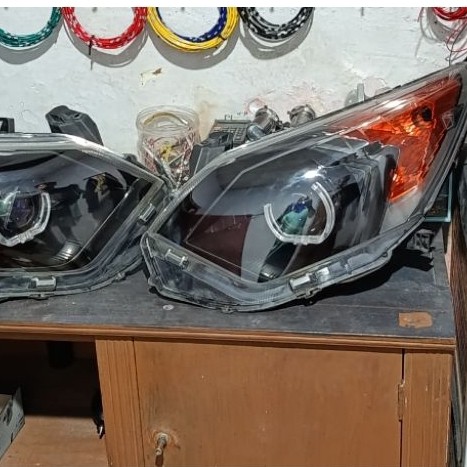lampu depan calya sigra