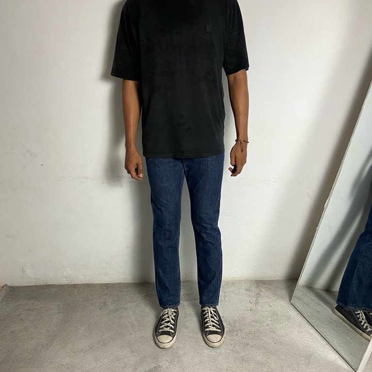 GU indigo jeans