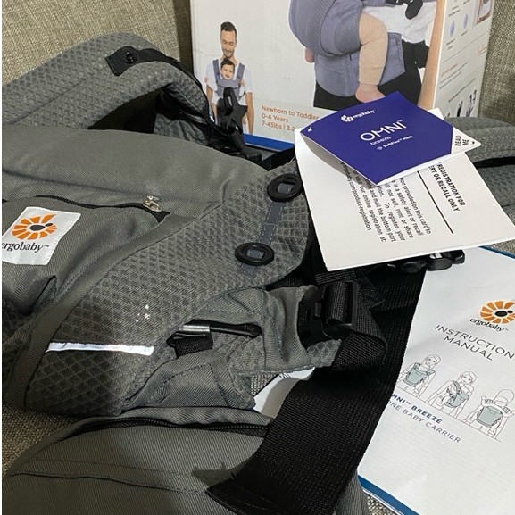 Ergobaby Omni Brezze