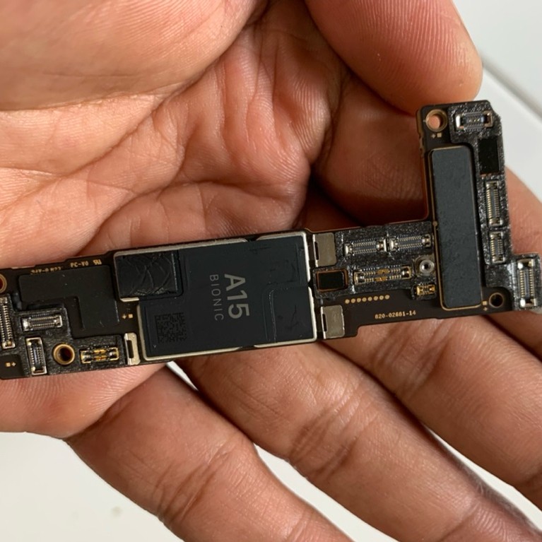 Mesin iPhone 14 5G 256GB iBox lock icloud masih Passcode