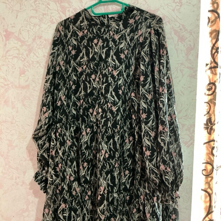 preloved haidee & orlin midi dress