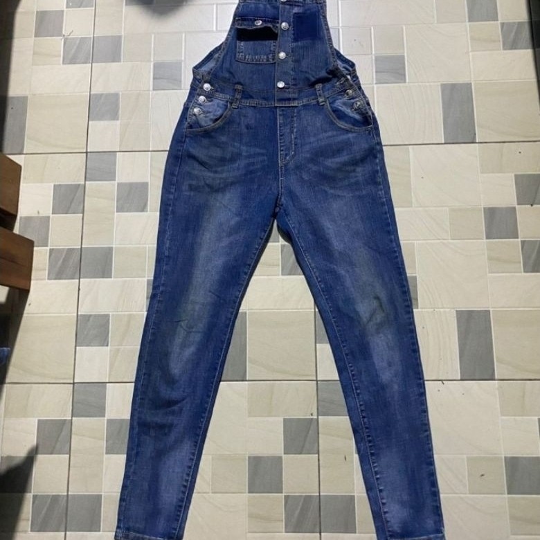 Preloved Jumpsuit/overall moschino
