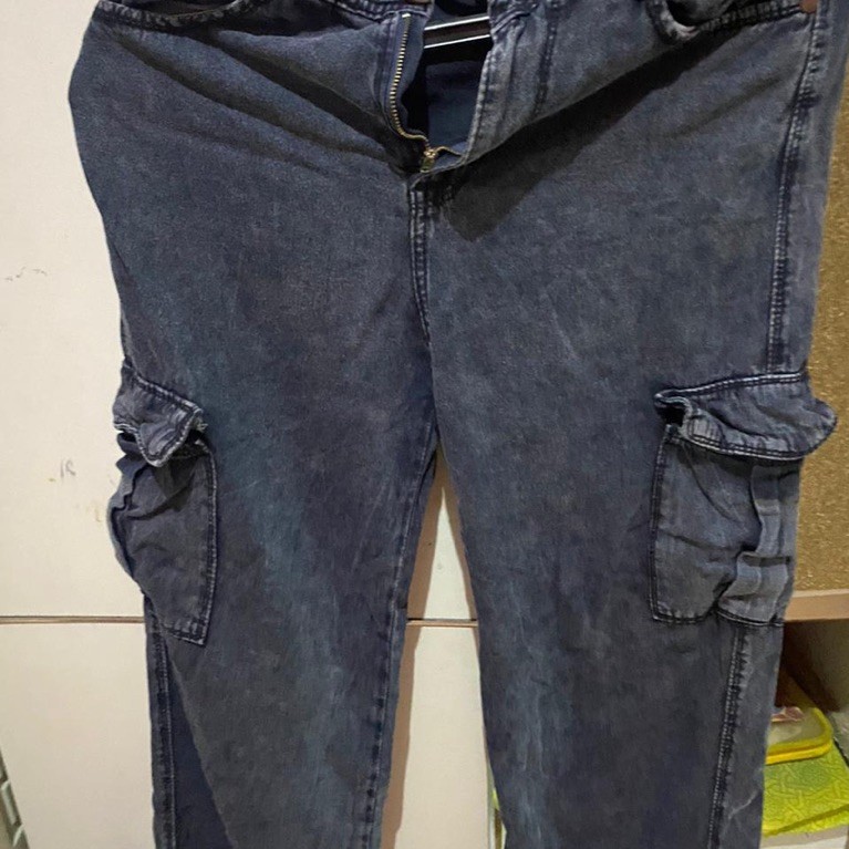 Celana levisCargo (PRELOVED)