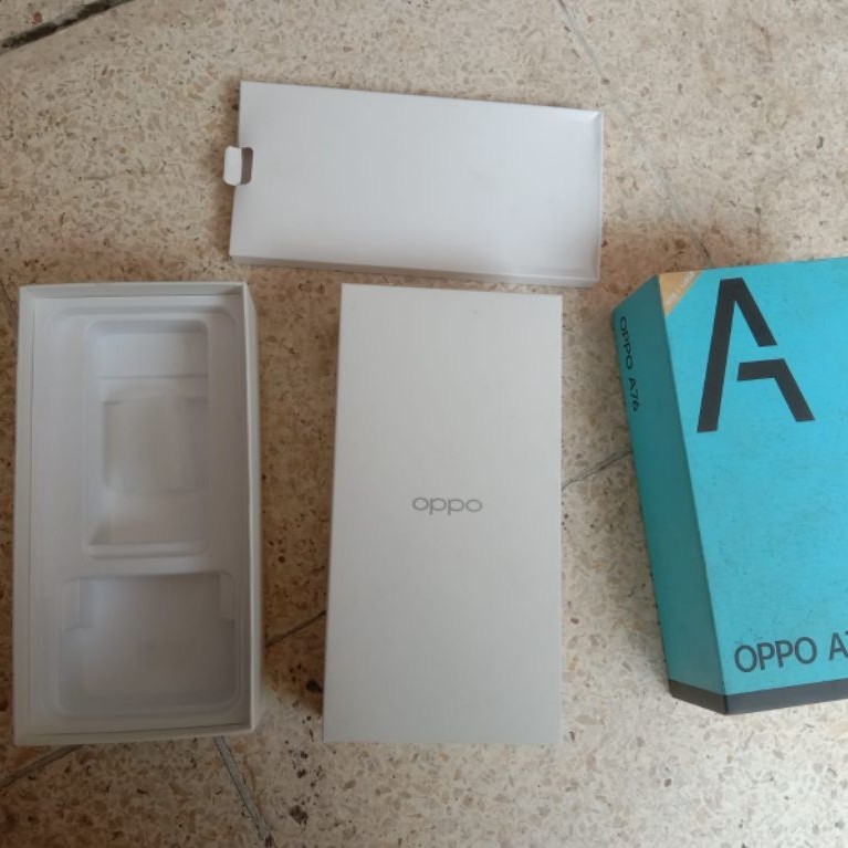 Kardus bekas Oppo A76 second