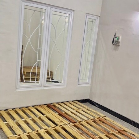 Dipan Tempat Tidur Palet Kayu Jati Belanda / Alas Kasur Tempat Tidur Palet Kayu Jati Belanda