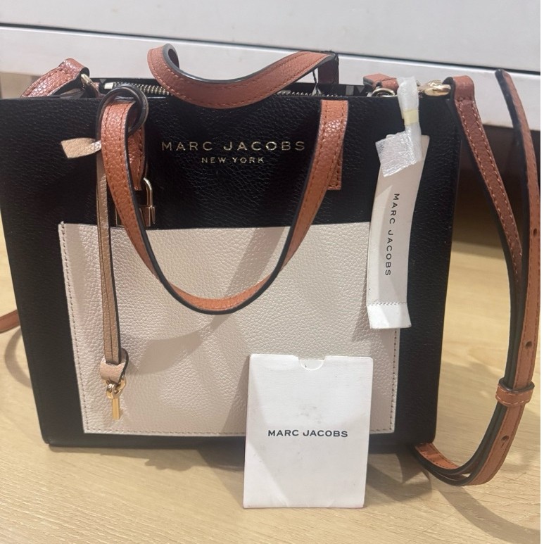 MARC JACOBS MINI GRIND ORIGINAL 100%