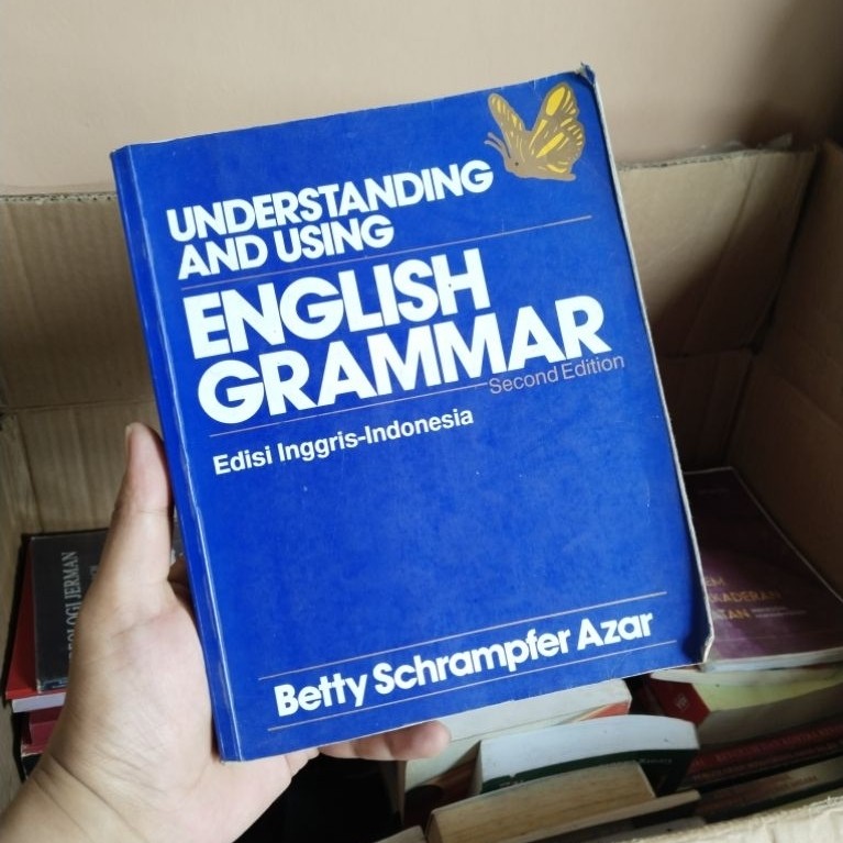 Buku Betty Schrampfer Azar - Understanding and Using English Grammar Second Edition Edisi Inggris In