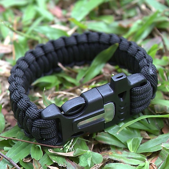 Gelang Outdoor Peluit Paracord Survival Bracelet Flint Fire Starter