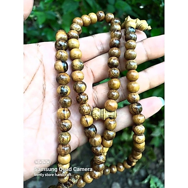 tasbih gaharu wangi tasbih kayu gaharu tasbih gaharu buaya tasbih kayu gaharu asli kalimantan tasbih
