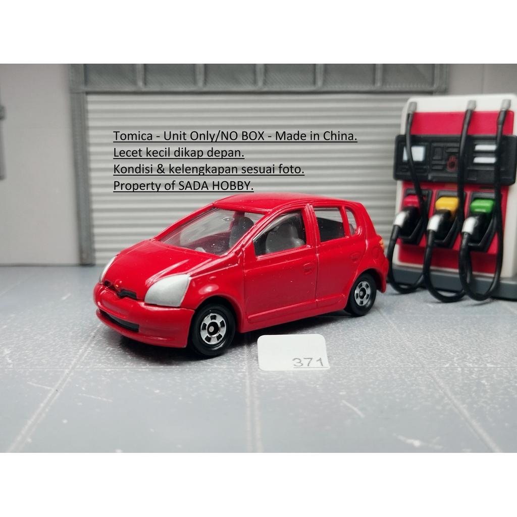 Tomica No 110 Toyota Vitz Merah Unit Only