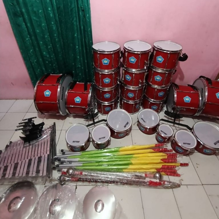 Drumband SD satu set isi 36 personil