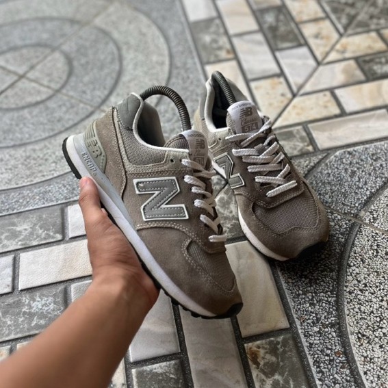 NEW BALANCE 574 CLASSIC ORIGINAL SIZE 37/38