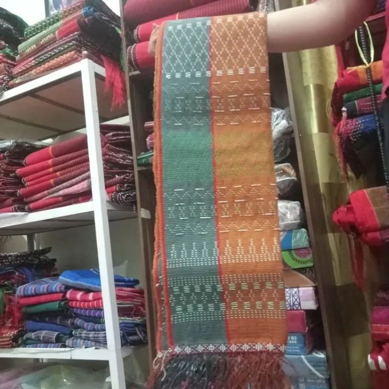Ulos Hande Hande Tarutung/ Ulos Batak / Kain Batak.