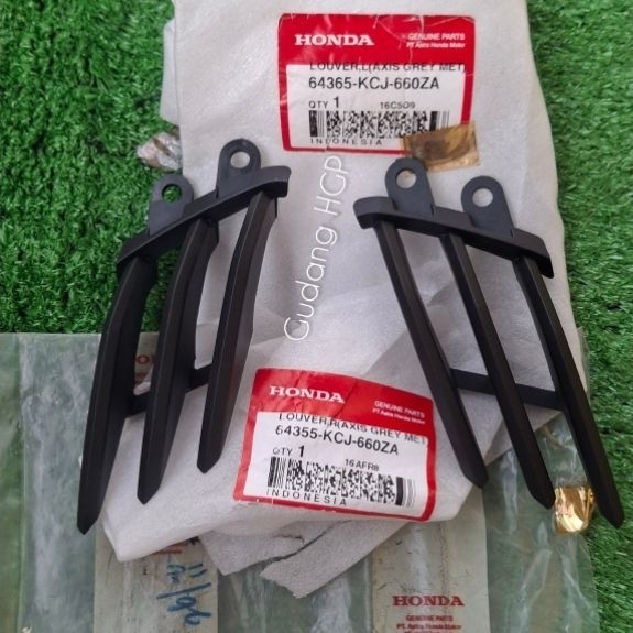 Louver L & R Set Axis Grey MT Kupingan Sirip Tangki Tiger Revo 64355 64365-KCJ-660ZA Ori Honda Genui