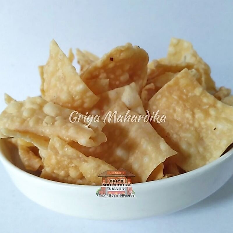 Kripik Pangsit Seledri kurleb 200 grm Snack Kiloan