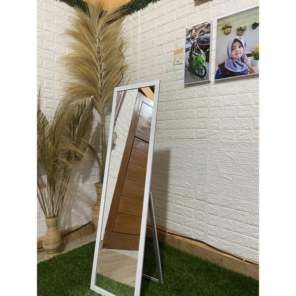 STANDING MIRROR /CERMIN BERDIRI