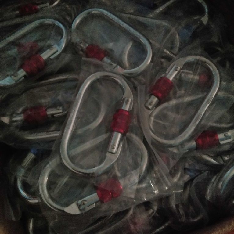 carabiner oval steel screw not petzl ok oxan set harnes karmantel beal rope brush fullbody harnes av