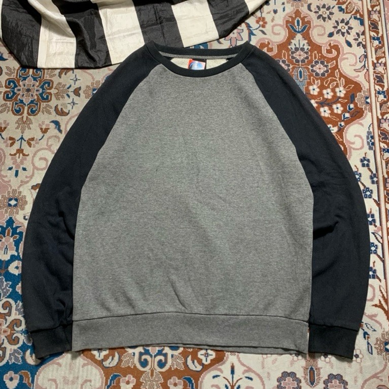 CREWNECK TBJ NEARBY