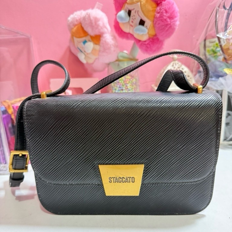 Tas Staccato Hitam Wanita
