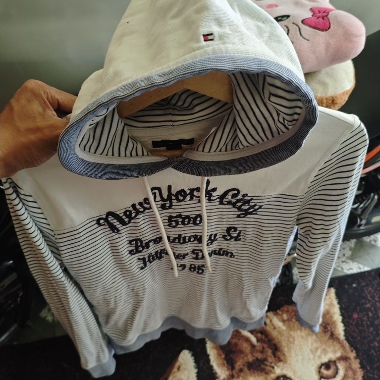 Hodie Tommy Hilfiger Good condition L47xP65