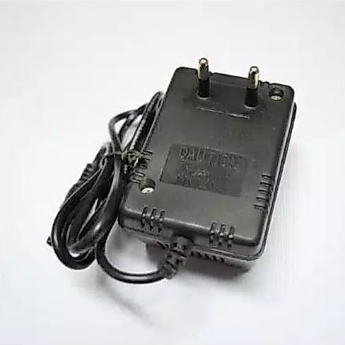 AC/DC Adaptor 15V 700mA