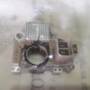 Ic Regulator Alternator / Ic Dinamo Ampere Nissan Terrano Original Dan Terpercaya