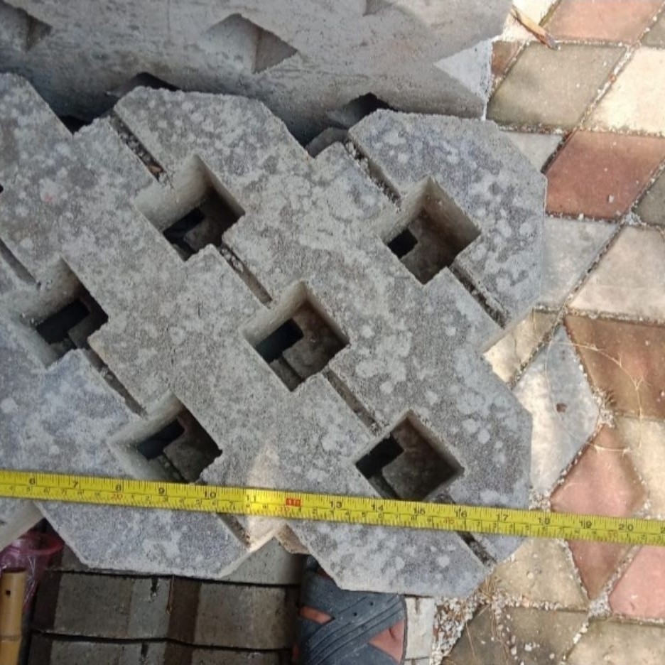 Grass Block Paving Rumput 45 x 30 x 6 cm Grassblock Press Hidrolik