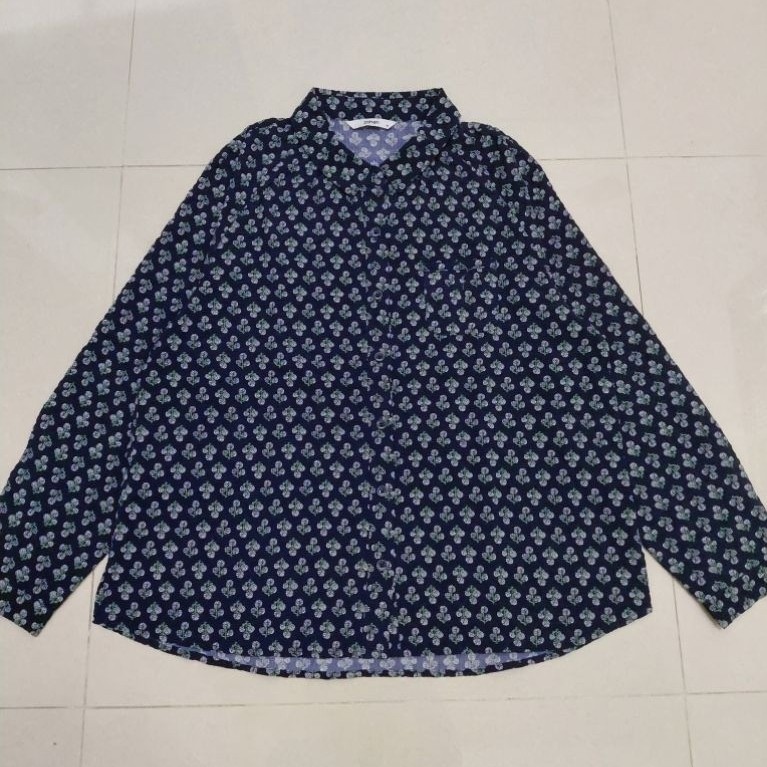 Preloved Zishen Blouse Kemeja Motif Navy