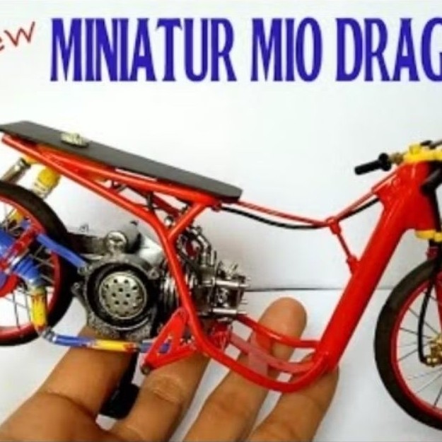 mainan miniatur motor Yamaha Mio sporty modifikasi drag charger usb