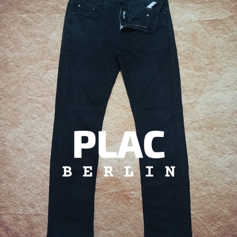 Celana jeans pria PLAC BERLIN bahan ngaret bekas murah