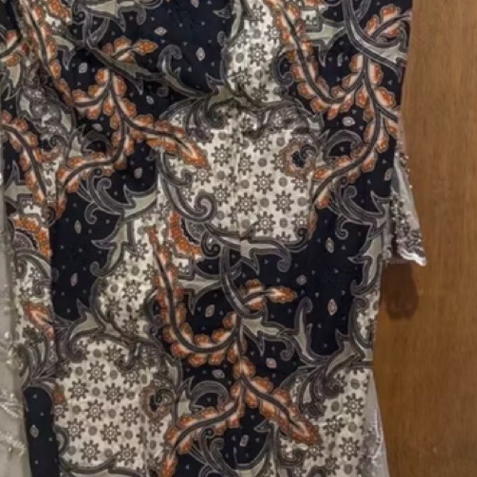 PRELOVED ROK KEBAYA