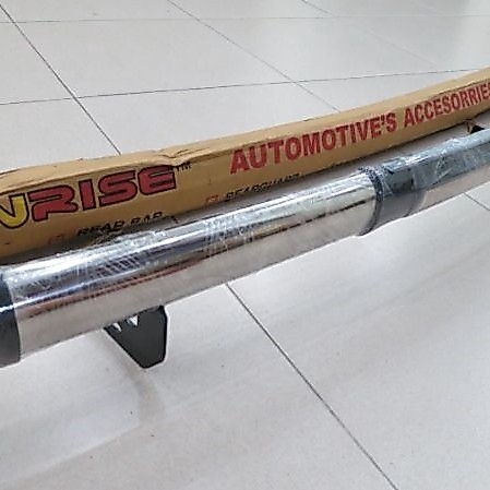 tanduk bemper belakang mobil suzuki apv arena