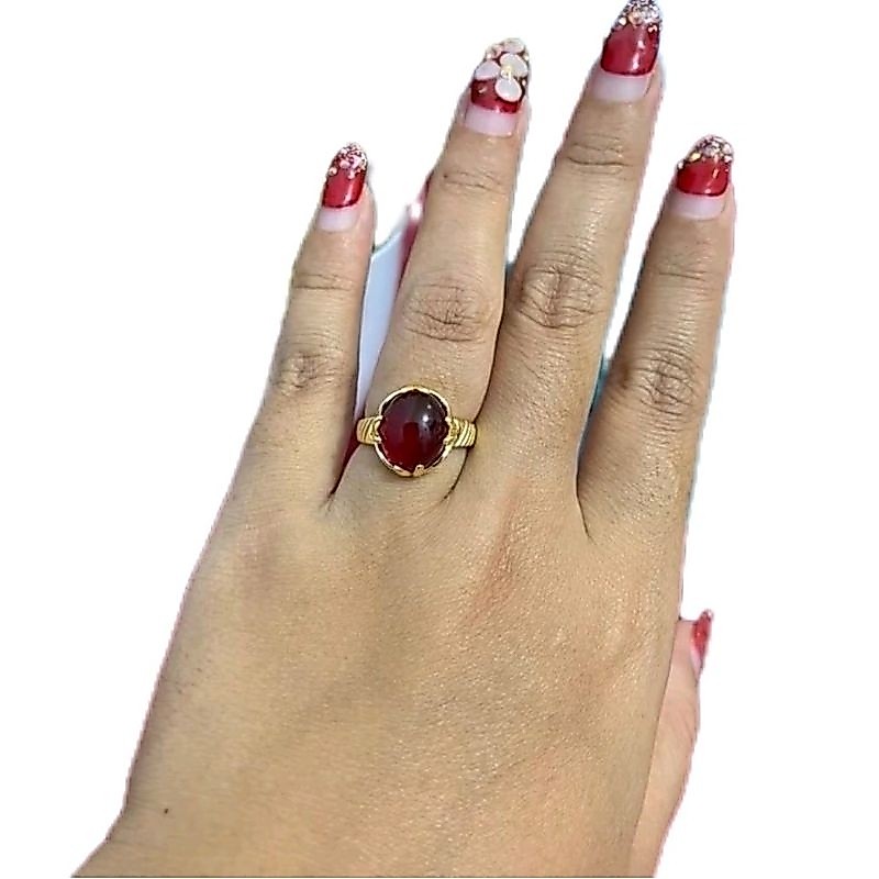 Cincin Batu Merah Cangkang Titanium Gold Anti Karat