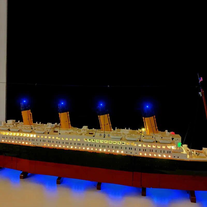 Led Light Kit Suitable for LEGO Titanic 10294 Builng Blocks Decorative Lamp (Not Included Model Bric