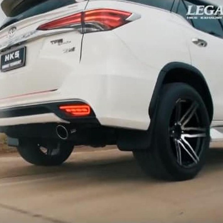 Aksesoris Muffler Knalpot HKS Carbon Innova Reborn Fortuner VRZ