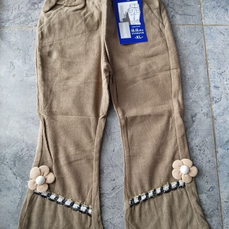 celana cutbray coduroy