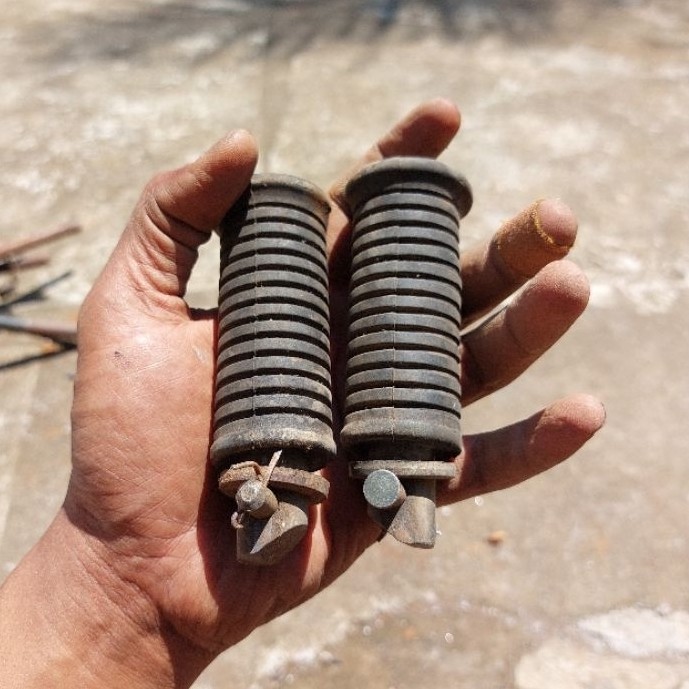 Karet Postep Footstep Belakang Klx 150 Dtracker Original