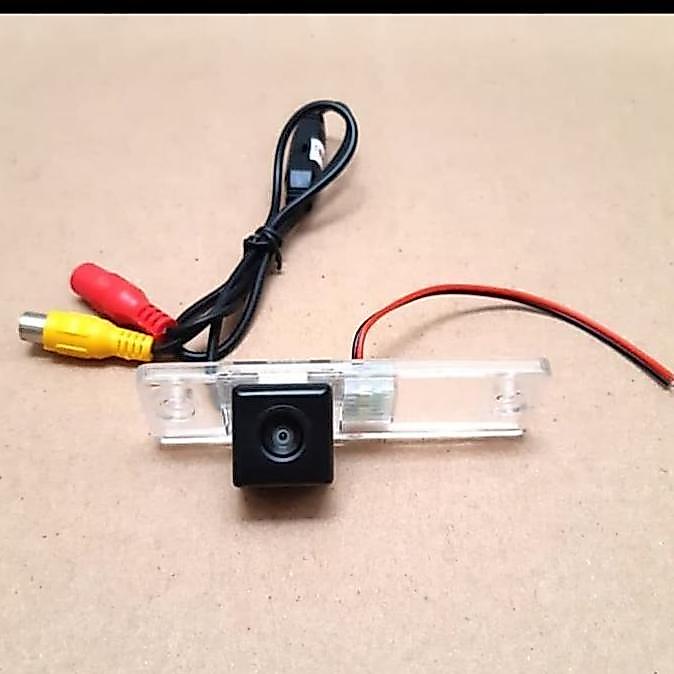 CAMERA MUNDUR OEM INOVVA DENGAN TV MOBIL UNIVERSAL