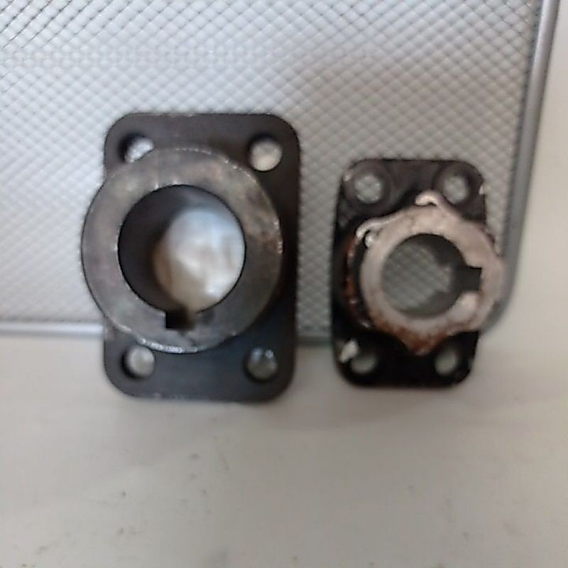 FLANGE JOINT PTO  mobil ada 2 ukuran di cek y PIPA PTO 25CM TEBAL