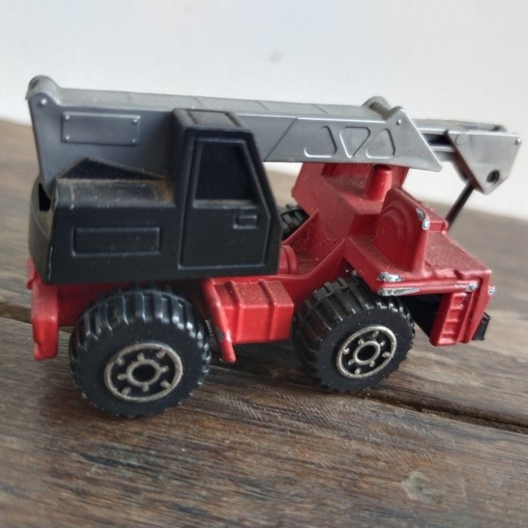 Matchbox Mobile Crane 1:90 (c.1984) – Diecast Alat Berat
